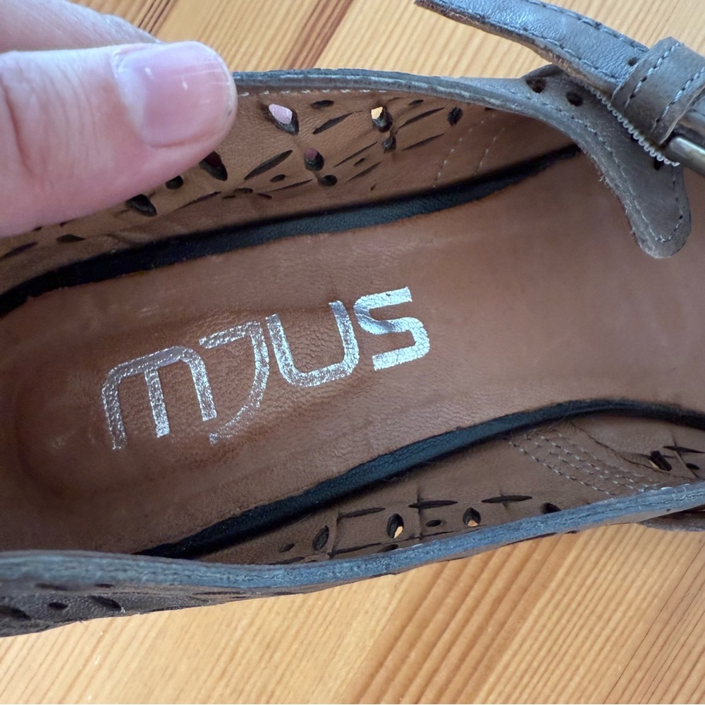 MJUS Luman Leather Laser Cut Mary Jane Shoes Block Heel 40 - Picture 4 of 11